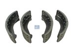 DT Spare Parts - Brake shoe kit, with linings - 7.92403