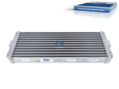 DT Spare Parts - Oil cooler, L: 600 mm, W: 223 mm, T: 68 mm - 4.65999
