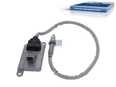 DT Spare Parts - NOx Sensor, M20 x 1,5, SW: 22, L: 690 mm, 4 poles - 4.69549