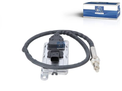 DT Spare Parts - NOx Sensor, M20 x 1,5, SW: 22, L: 690 mm, 4 poles - 4.73081